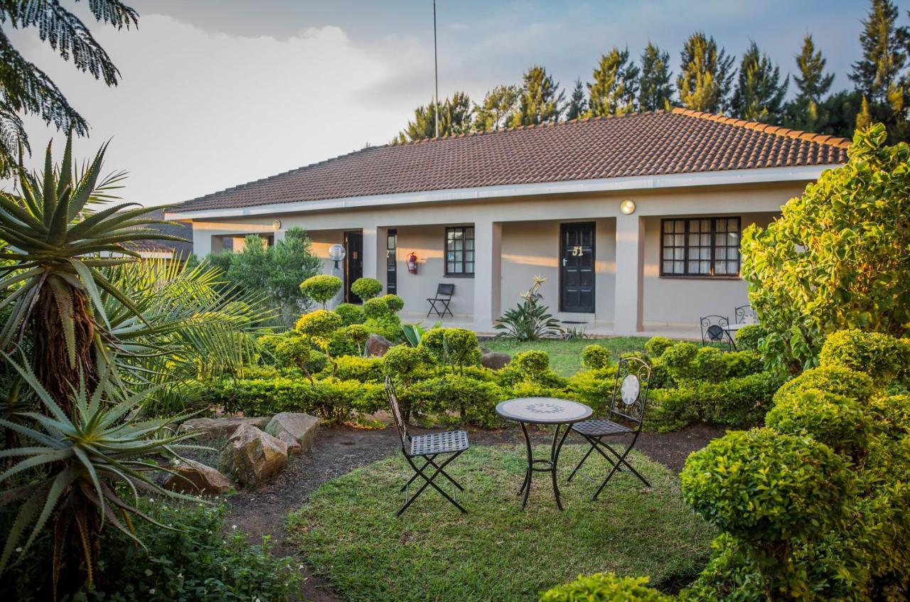 Nongoma Lodge & Inn Cc Buitenkant foto