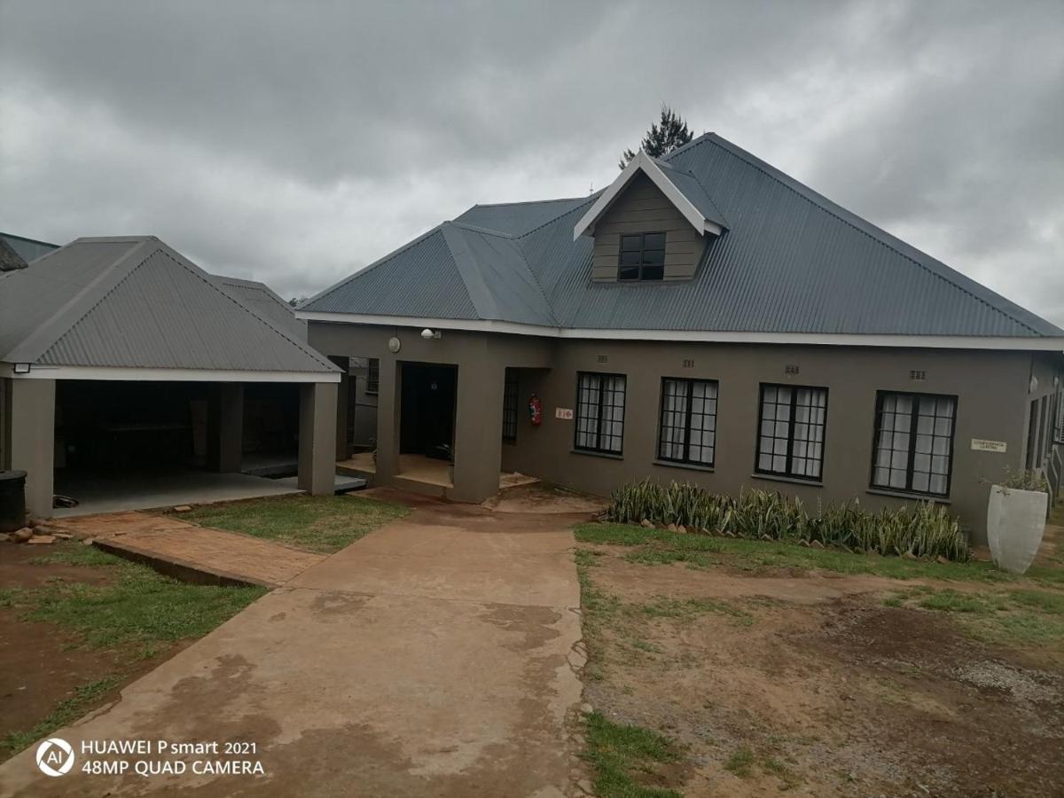 Nongoma Lodge & Inn Cc Buitenkant foto